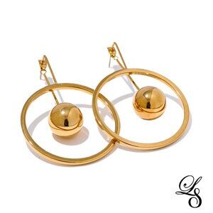 🌟 New 18K Gold Hoop Earrings with Suspended Sphere 🌟